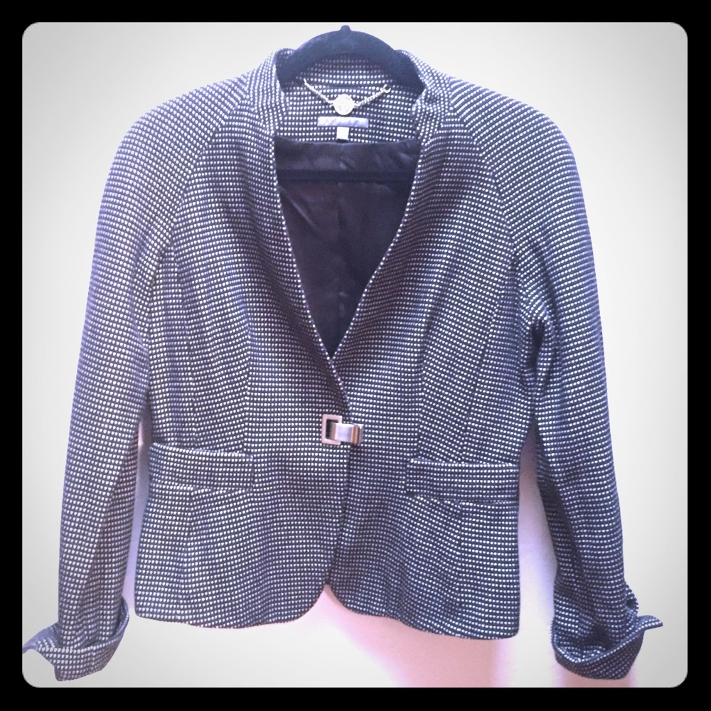 Black and white Anne Klein jacket separate sz 8